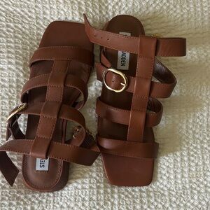 Steve Madden Cognac Brown Strappy Leather Sandals with Gold Buckles ✨never worn✨